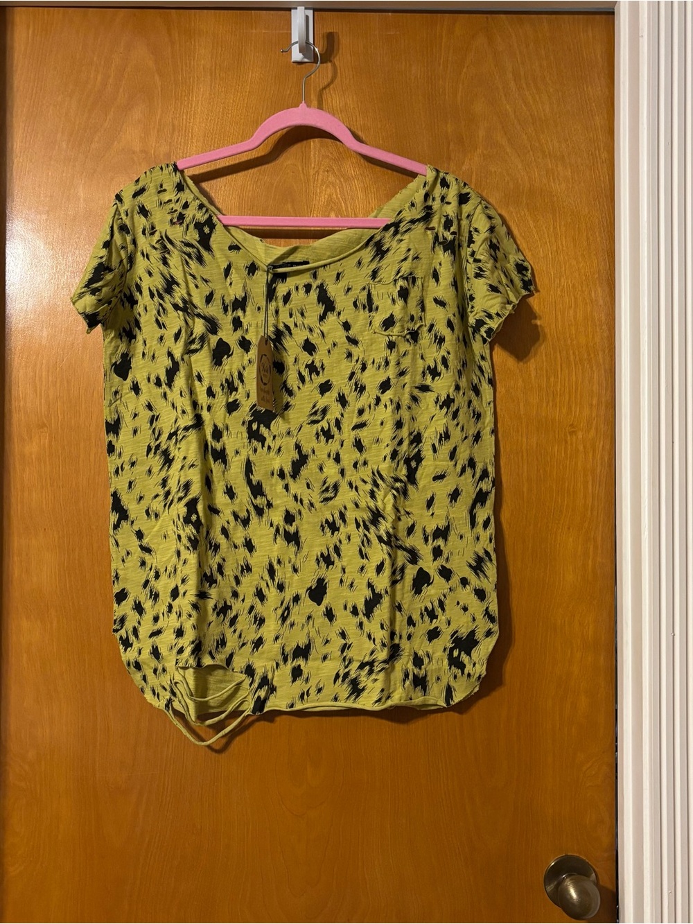 Women’s Olive Green Short-Sleeve Printed Blouse